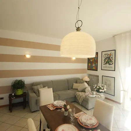 公寓 Dama Del Ginevra 斯特雷萨