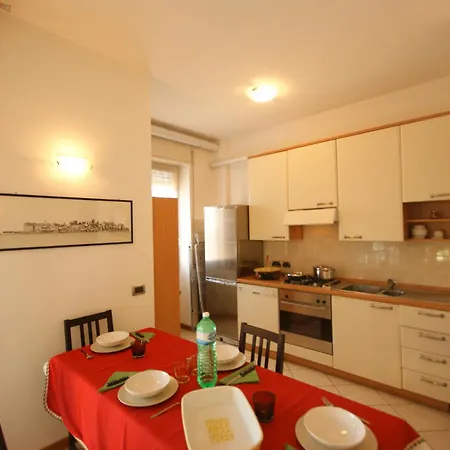 Dama Del Ginevra Apartment Stresa